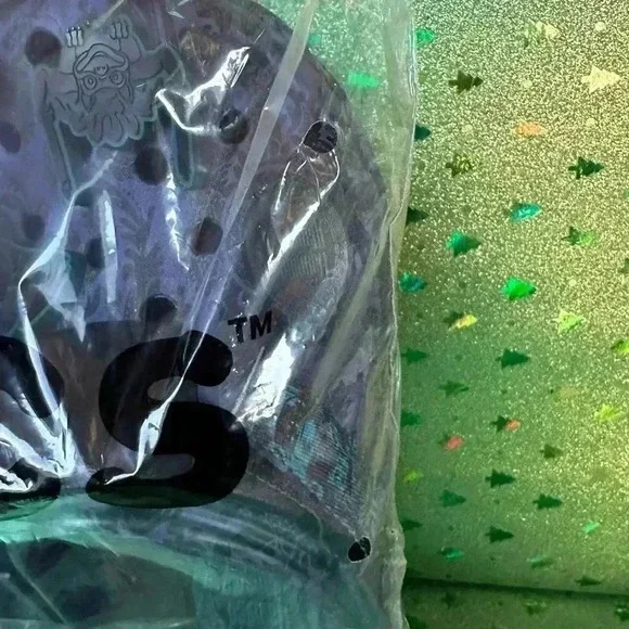 Crocs x Disney Parks W 8 / M 6 Haunted Mansion Wallpaper clogs NWT - Picture 8 of 10